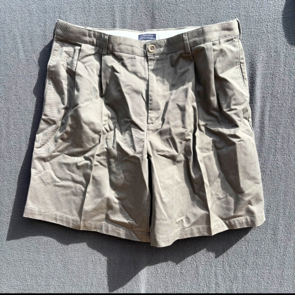 Lands End Traditional Fit Mens 8.5” Khaki Shorts Size 38
